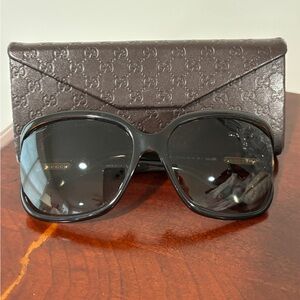 Gucci Black Oversized Sunglasses